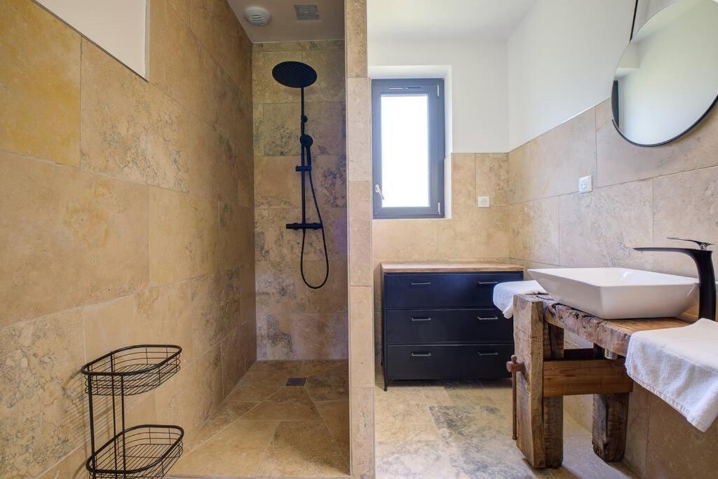 Combe Jolie Clim, Piscine & Jacuzzi Villa Saint-Vincent-de-Cosse Екстериор снимка